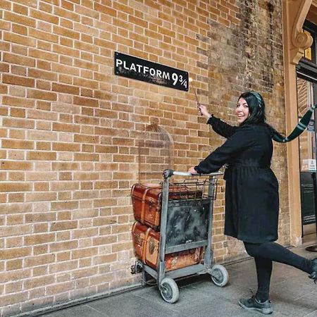 Platform 9 3/4 By Condokeeper London Bagian luar foto